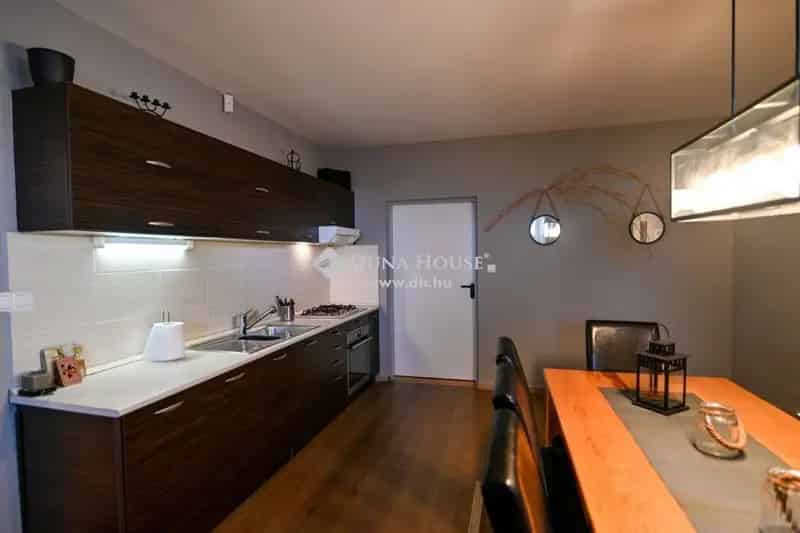 Luxusház eladó Pécs Mecsekoldalában 481m2 836m2 telekkel
