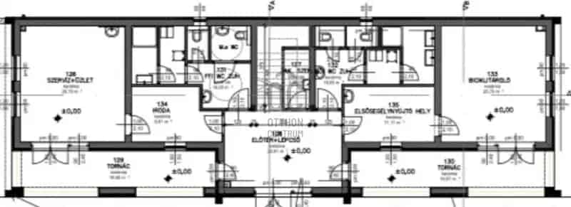 Balatonedericsi eladó családi ház 8 apartman kialakítási lehetőséggel