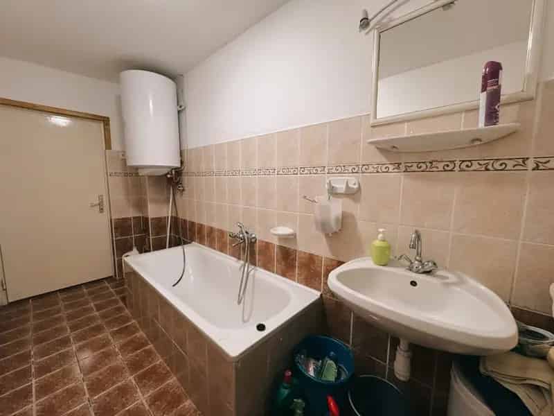 Két ház egy áráért Bólyban tóparti panorámával