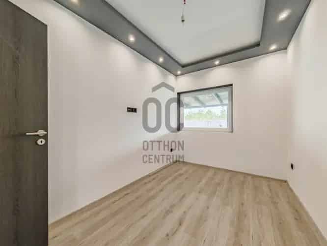 Ráckevei eladó családi ház, H500694