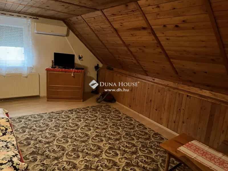 85 m2-es családi ház nagy kerttel Százhalombattán