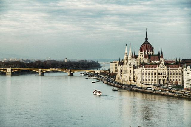 Eladó ingatlanok keresése Budapest-ban