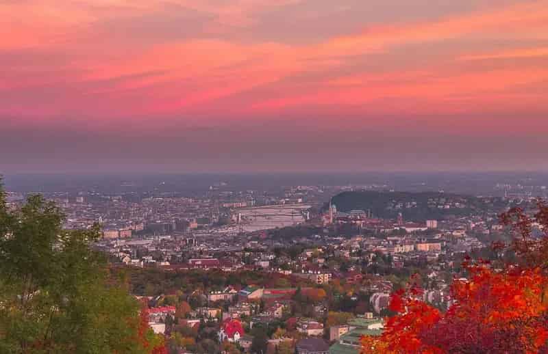 Panorámás ikerházfél a Rózsadombon ELADÓ!