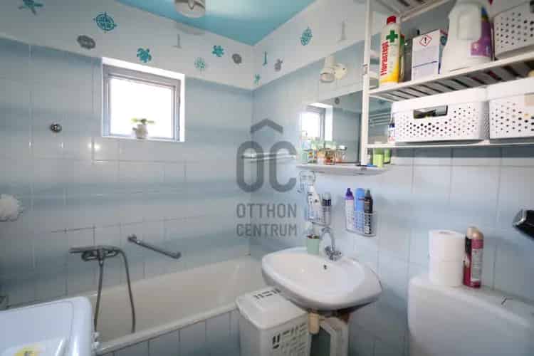 Siófoki eladó családi ház, H504049