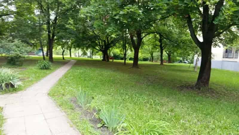 Garázs Eladó , Közép-Magyarország