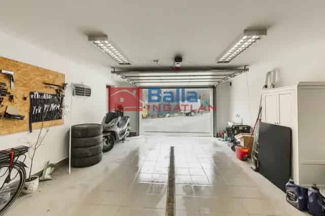 Nagykovácsi , körte utca