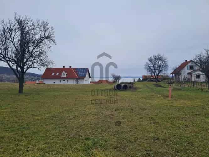 Badacsonytomaji eladó telek, T039308